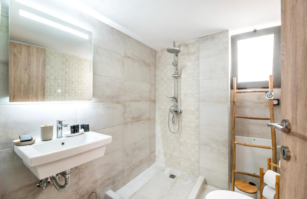Eleusis Suites Α Eksteriør bilde
