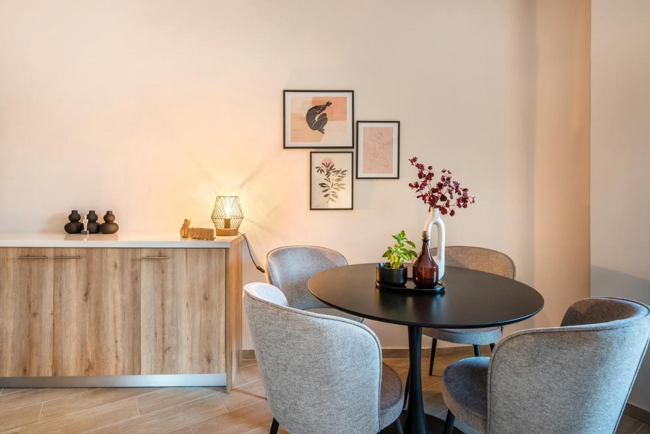 Eleusis Suites Α Eksteriør bilde